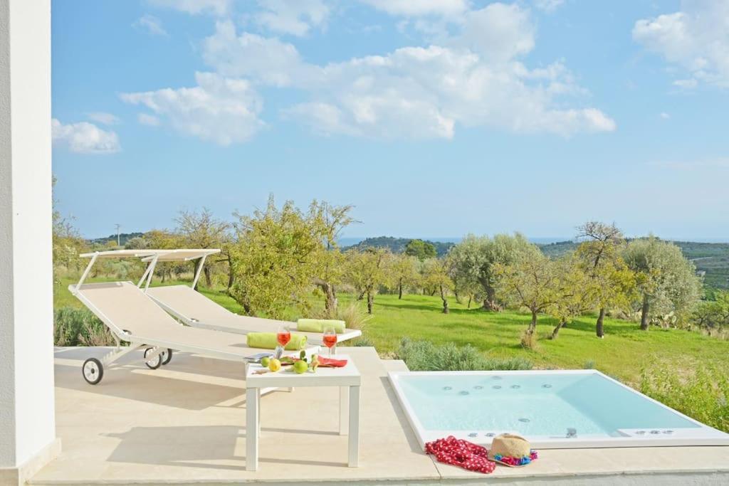 Villa Pettegola Tenuta Il Cavaliere Di Italia Noto- Vista Mare Mini Piscina Idromassaggio Luaran gambar
