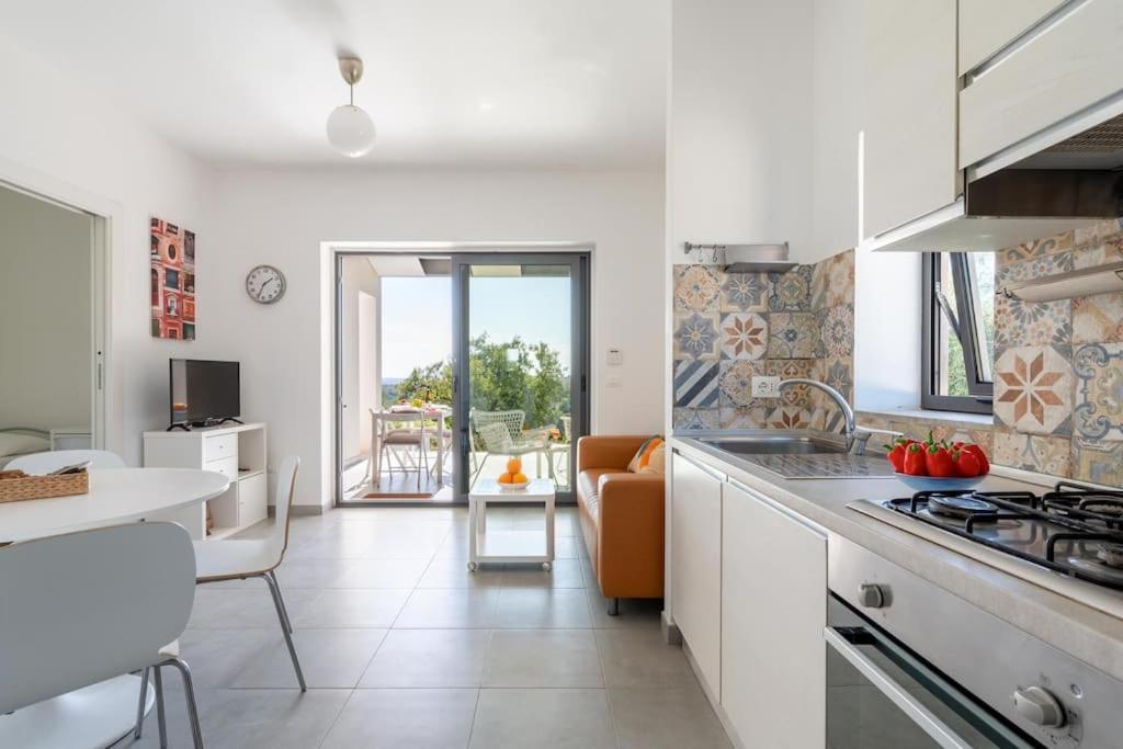 Villa Pettegola Tenuta Il Cavaliere Di Italia Noto- Vista Mare Mini Piscina Idromassaggio Luaran gambar