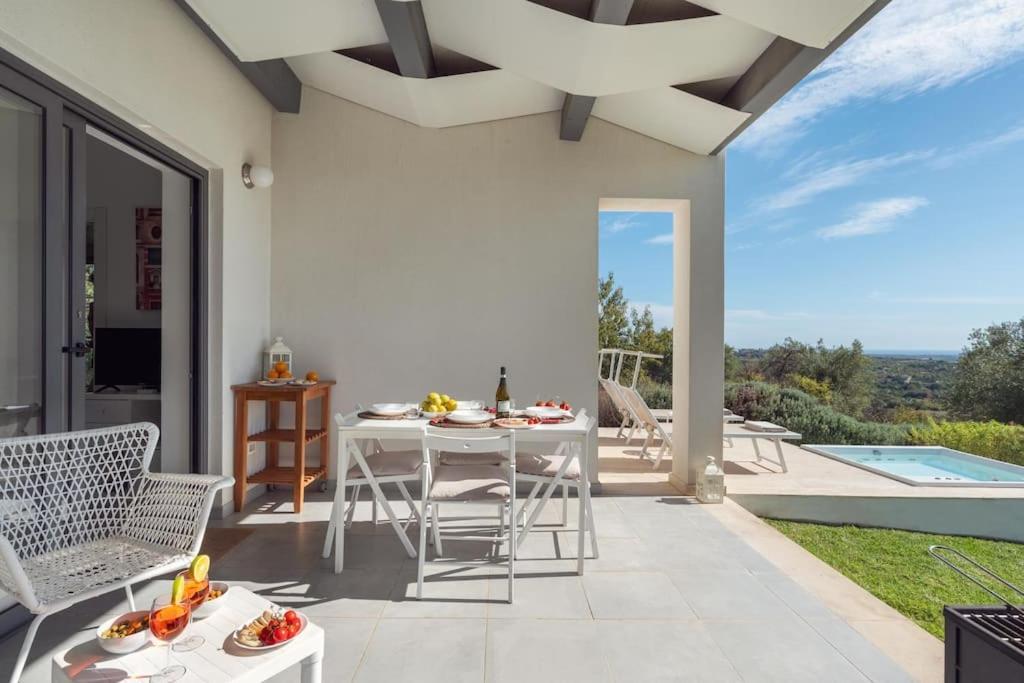 Villa Pettegola Tenuta Il Cavaliere Di Italia Noto- Vista Mare Mini Piscina Idromassaggio Luaran gambar