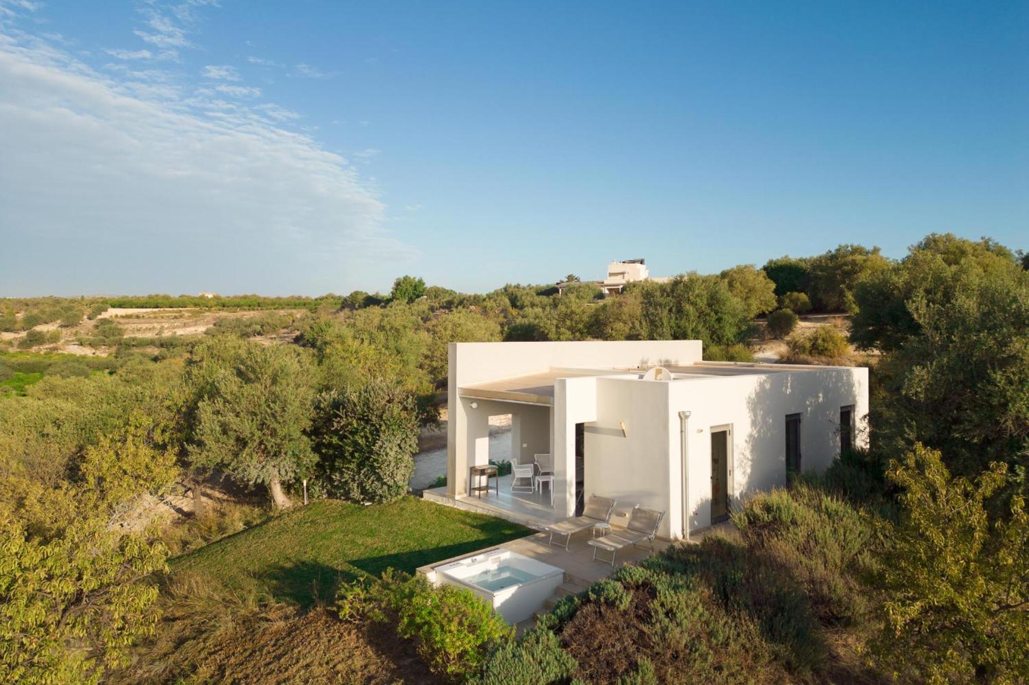 Villa Pettegola Tenuta Il Cavaliere Di Italia Noto- Vista Mare Mini Piscina Idromassaggio Luaran gambar